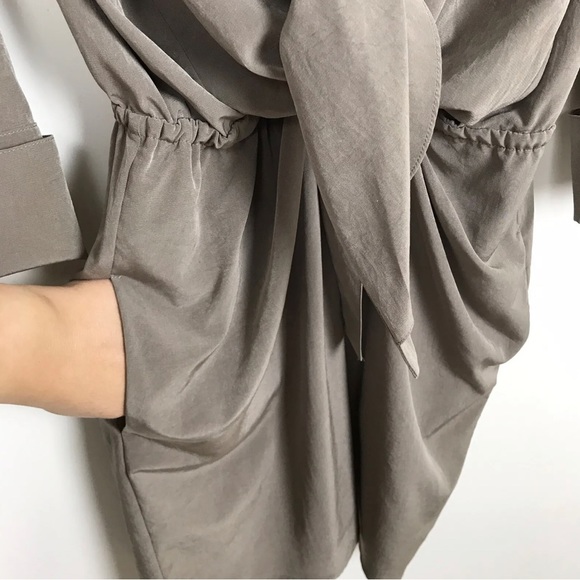 Carven dress size 8 / 40 with tie waist and cool neck detail - Picture 6 of 6